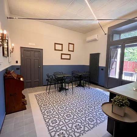 Casa & Bottega Bed & Breakfast Bari