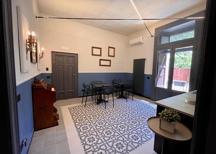 Casa & Bottega Bed & Breakfast Bari